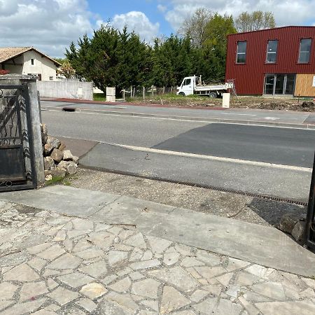 Maison Ok Riba Aeroport Merignac Panzió Kültér fotó